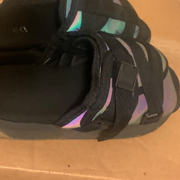 Draco Slides - Picture 3 of 4